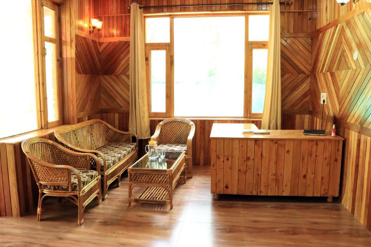 The Himalayan Heaven Apartment Jibhi Bagian luar foto