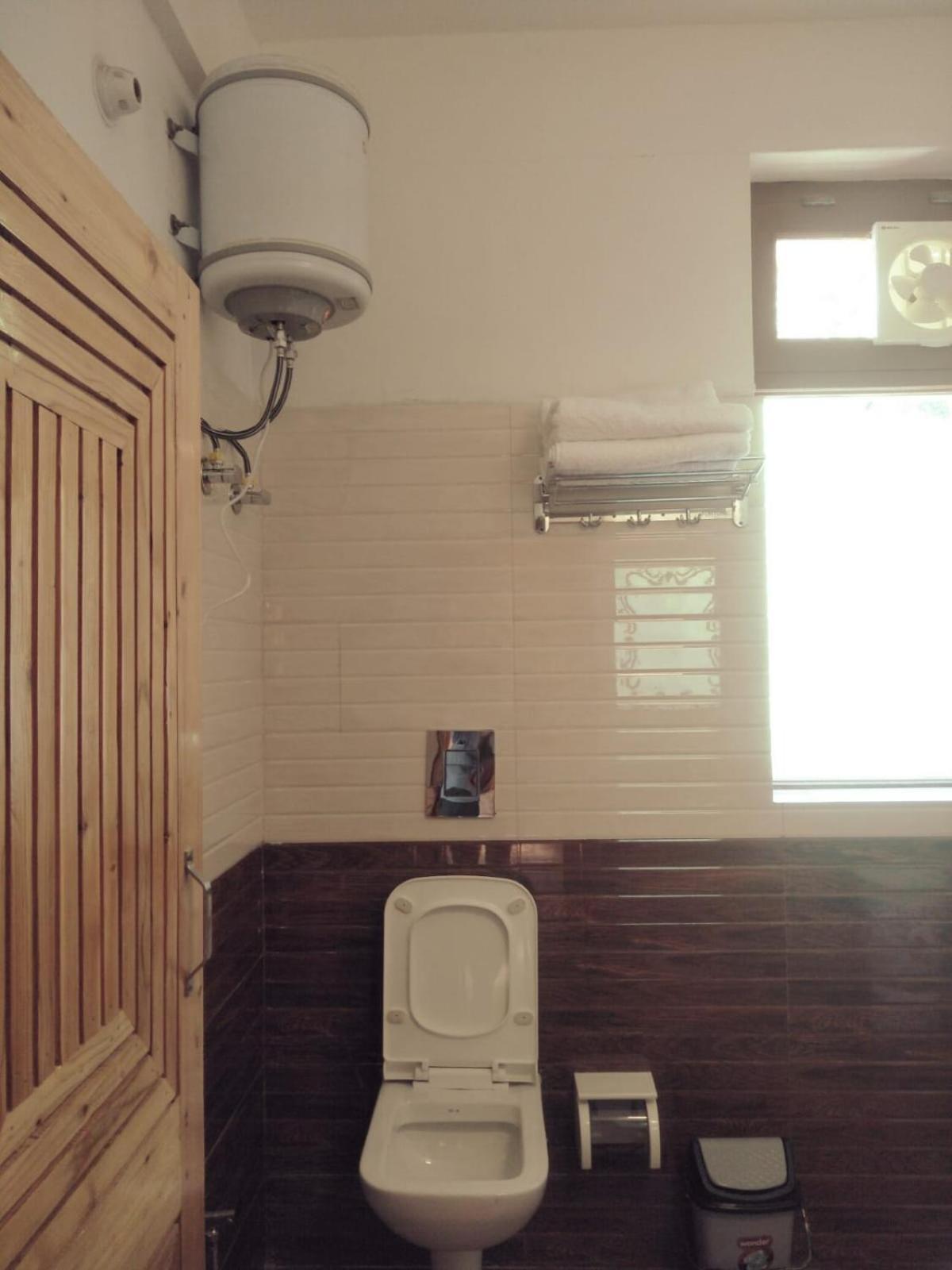 The Himalayan Heaven Apartment Jibhi Bagian luar foto